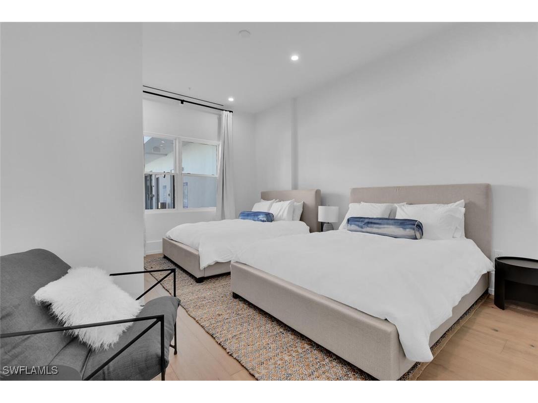 201 8th Street S #209 Naples FL 34102 225082885 image19