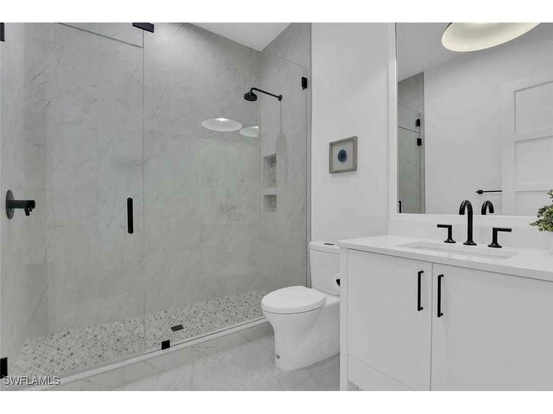 201 8th Street S #209 Naples FL 34102 225082885 image21