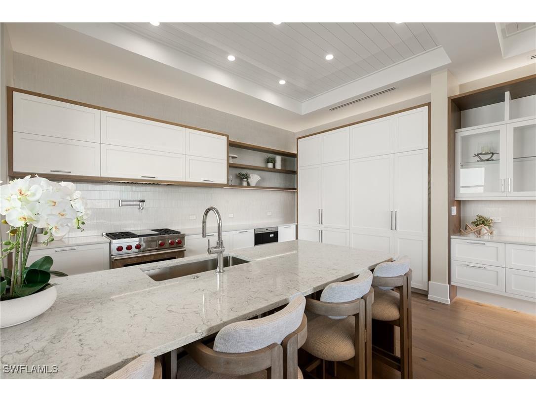 201 8th Street S #301 Naples FL 34102 225079540 image3