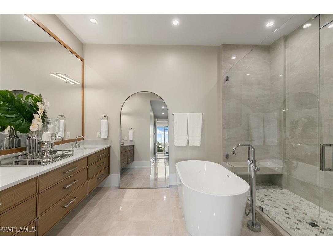 201 8th Street S #301 Naples FL 34102 226000445 image17