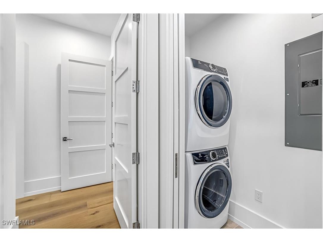 201 8th Street S #308 Naples FL 34102 225072670 image12