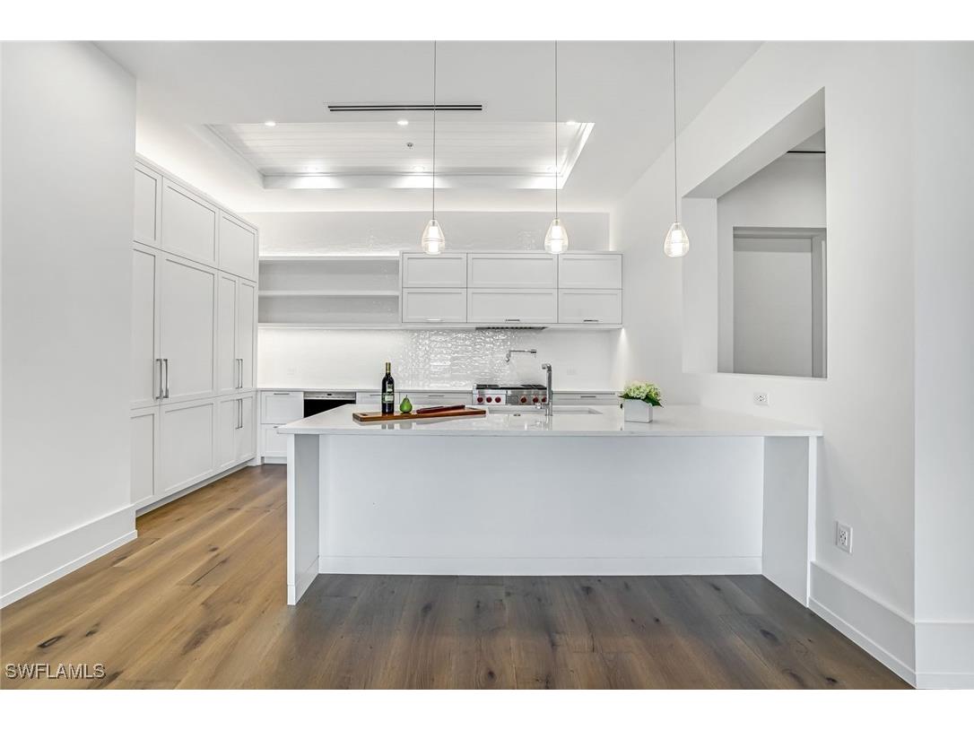 201 8th Street S #308 Naples FL 34102 226000103 image12