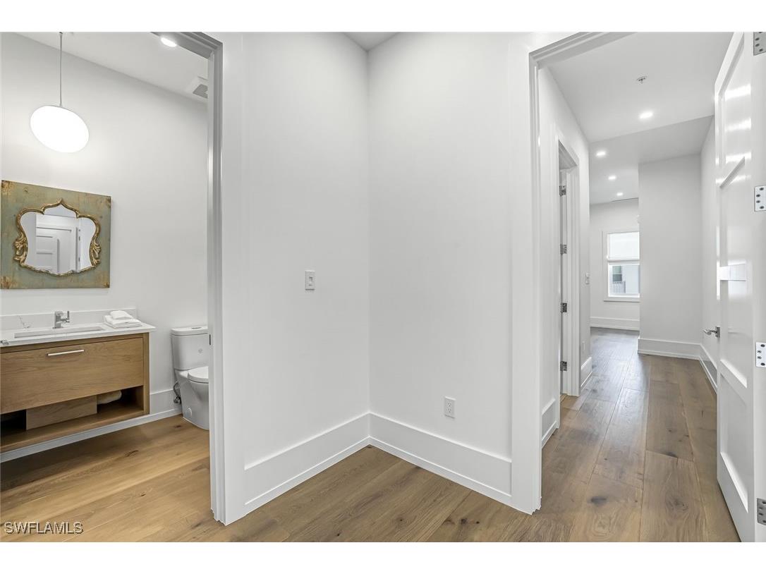 201 8th Street S #308 Naples FL 34102 226000103 image23