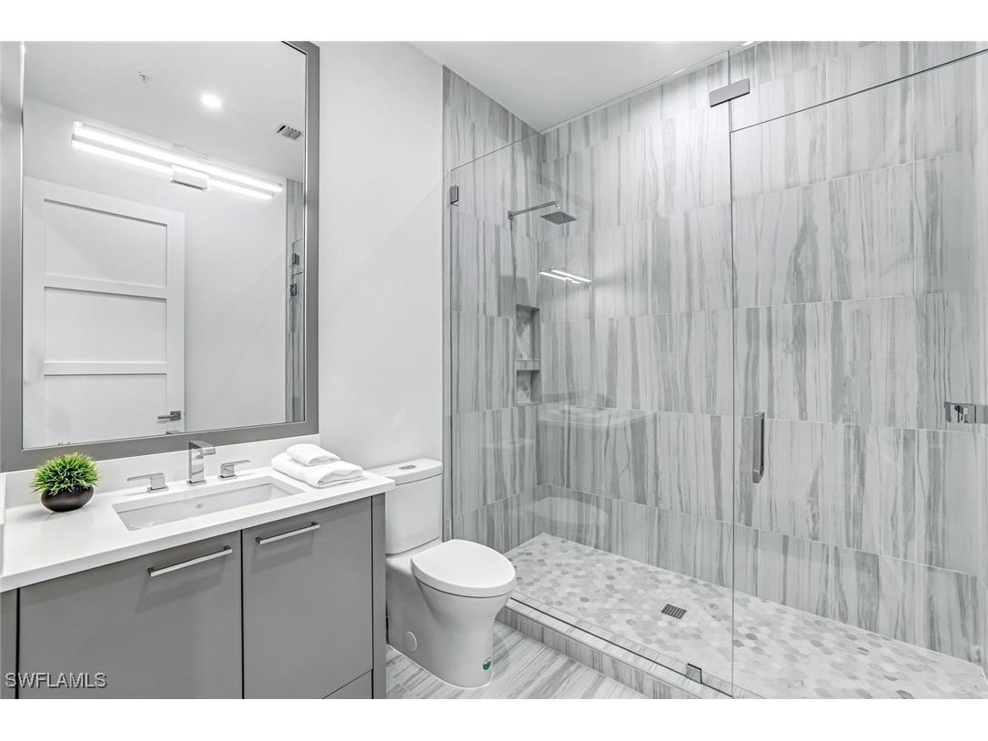 201 8th Street S #308 Naples FL 34102 226000103 image26