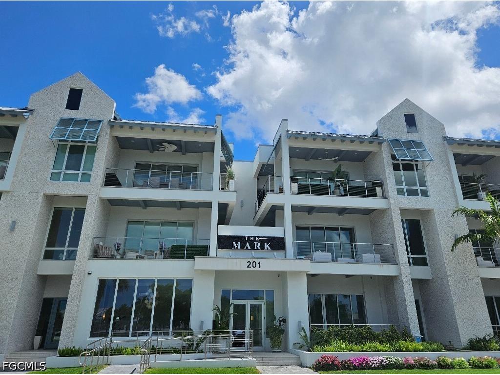 201 8th Street S #309 Naples FL 34102 2026012467 image1