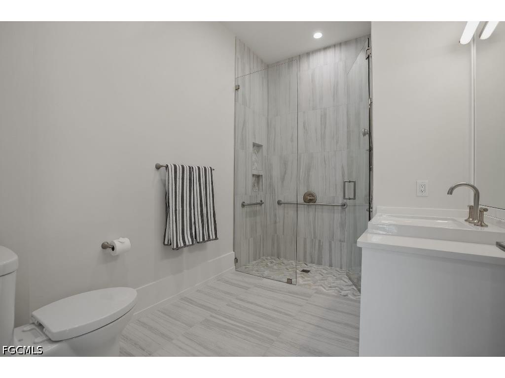 201 8th Street S #309 Naples FL 34102 2026012467 image17