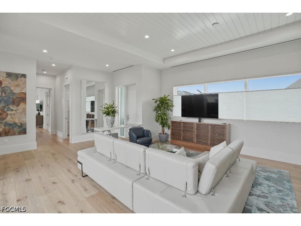 201 8th Street S #309 Naples FL 34102 2026012467 image7