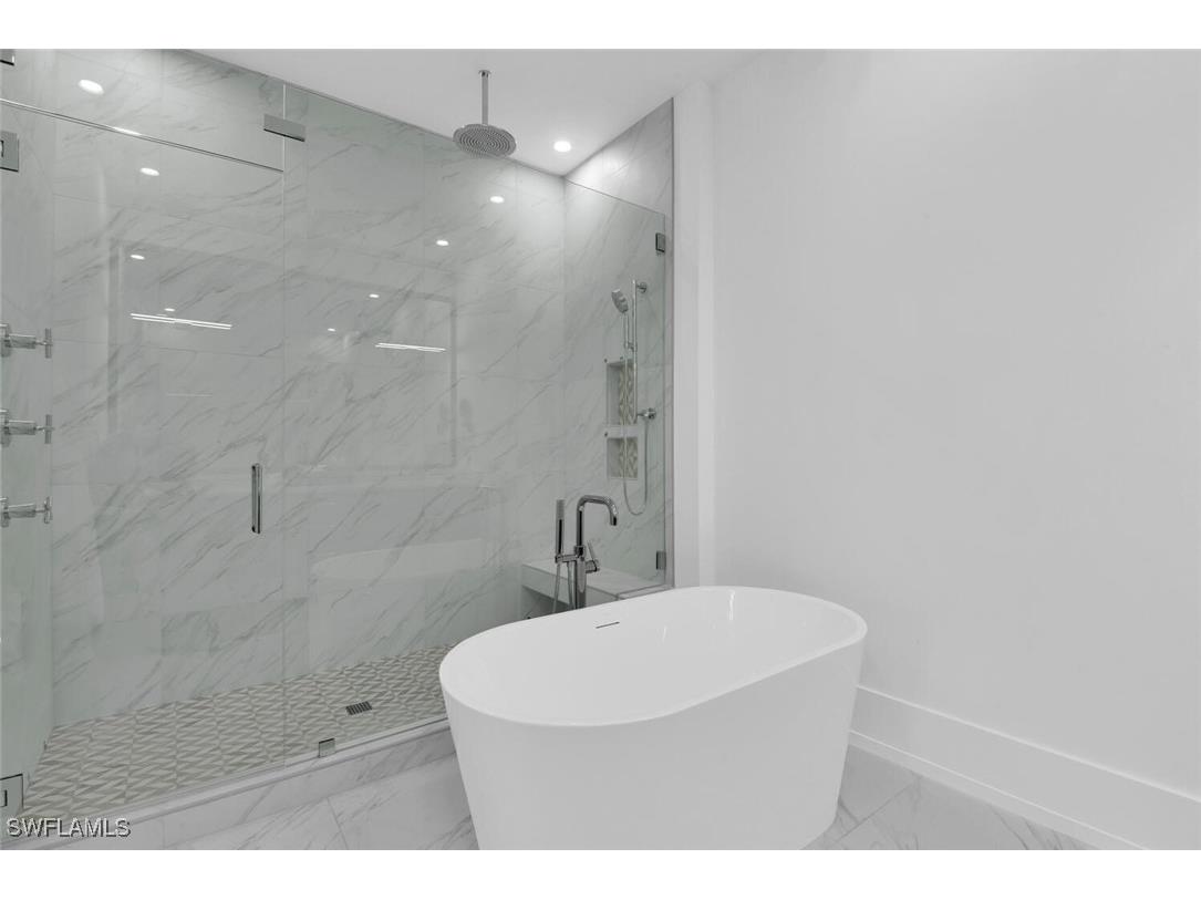 201 8th Street S #310 Naples FL 34102 225078011 image18