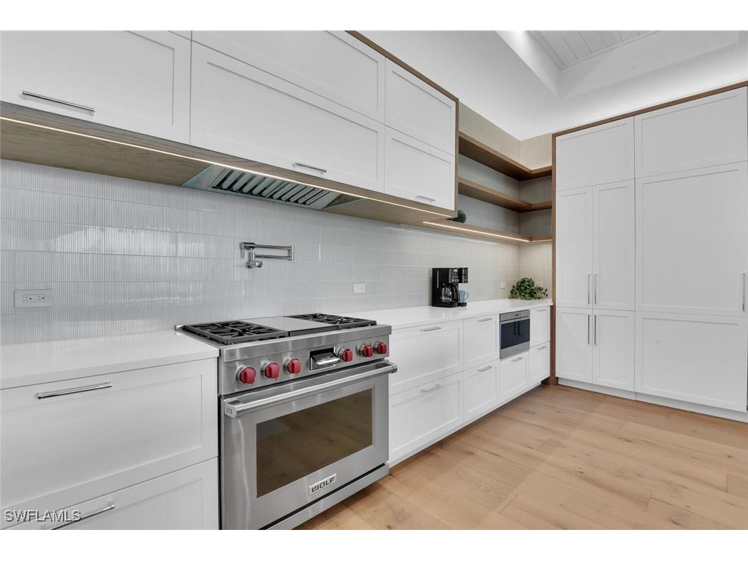 201 8th Street S #310 Naples FL 34102 225078011 image8