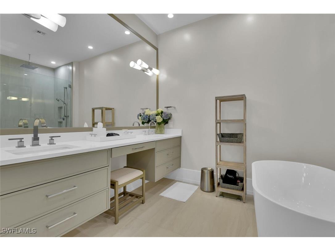 201 8th Street S #311 Naples FL 34102 225081135 image18