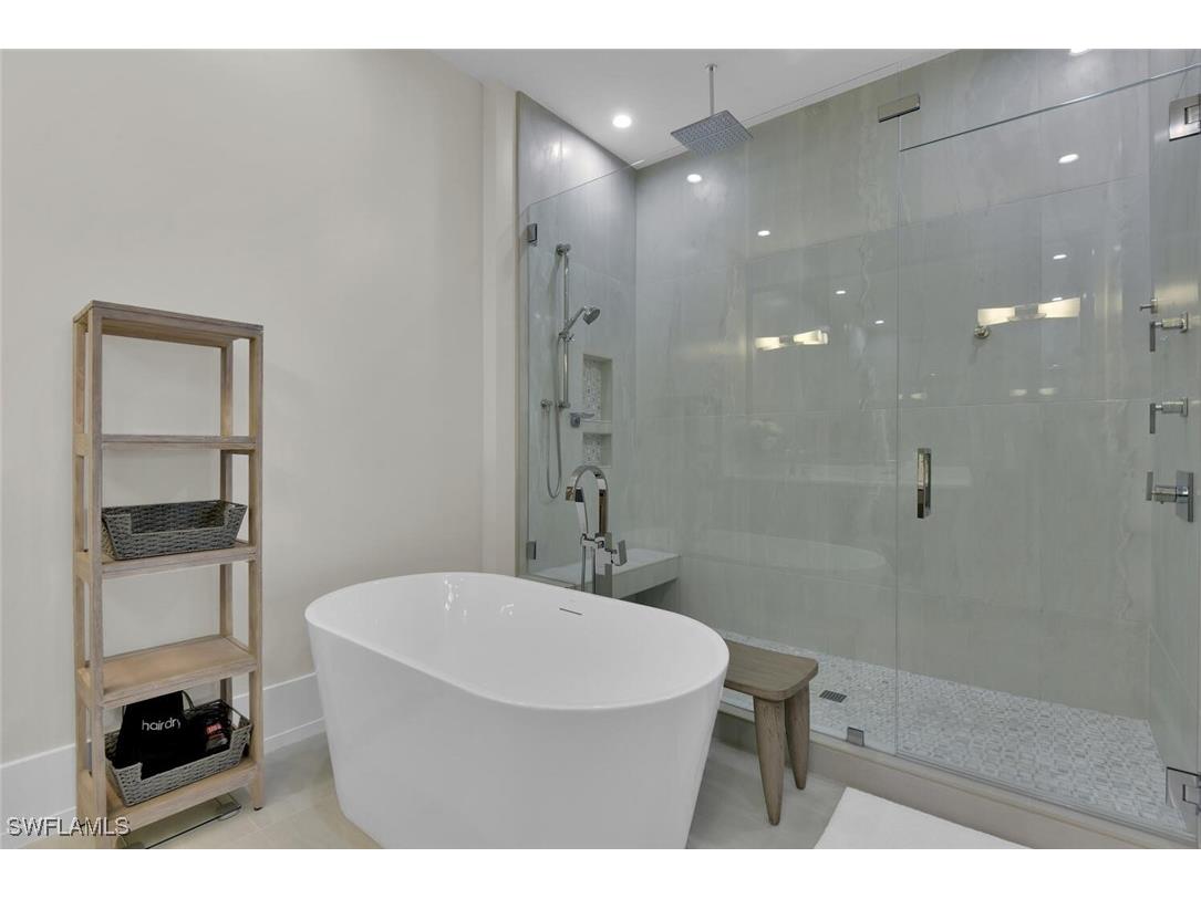 201 8th Street S #311 Naples FL 34102 225081135 image19