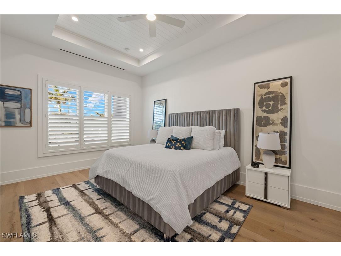 201 8th St S #104 Naples FL 34102 225075632 image14