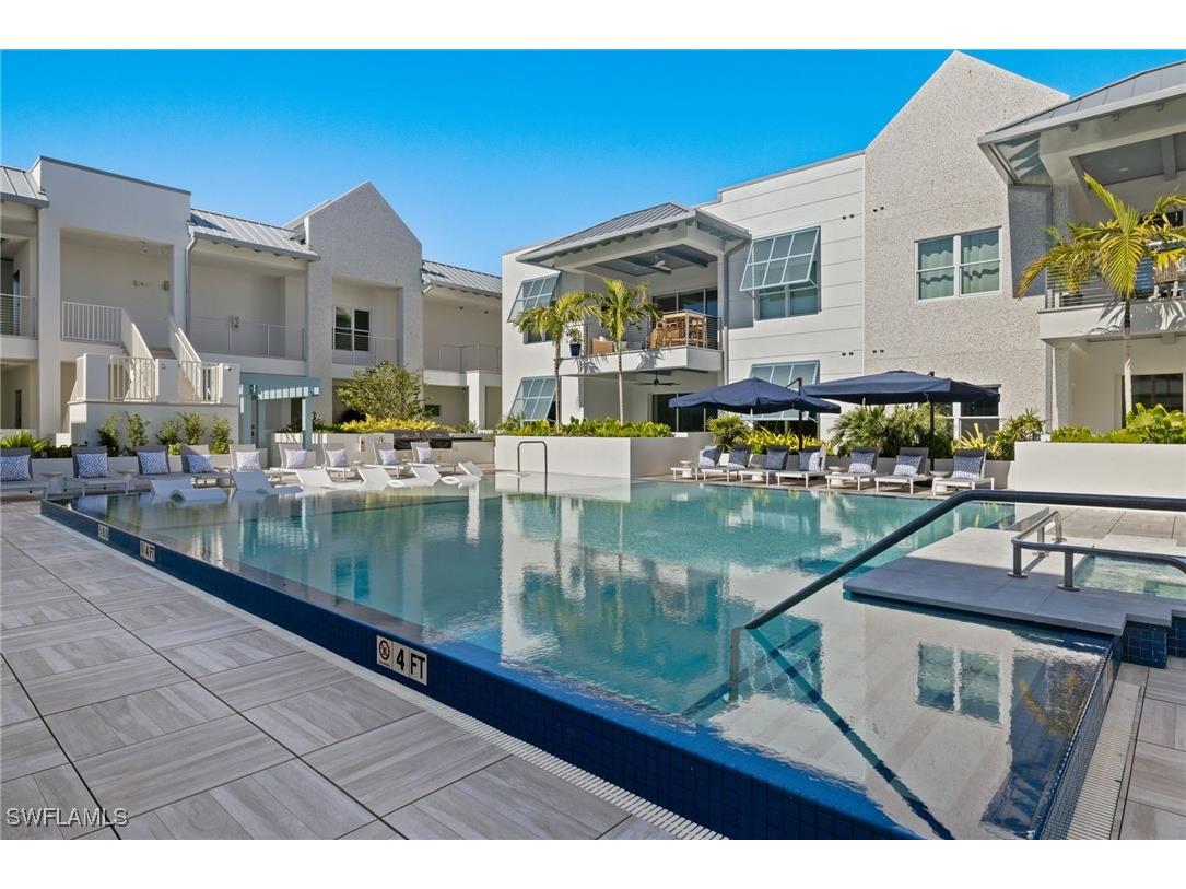 201 8th St S #104 Naples FL 34102 225075632 image33