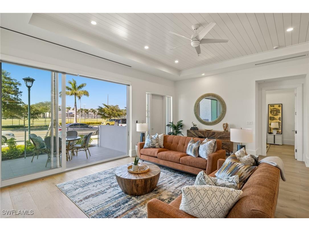 201 8th St S #104 Naples FL 34102 225075632 image7