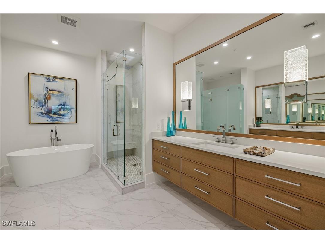 201 8th St S #104 Naples FL 34113 225033622 image18