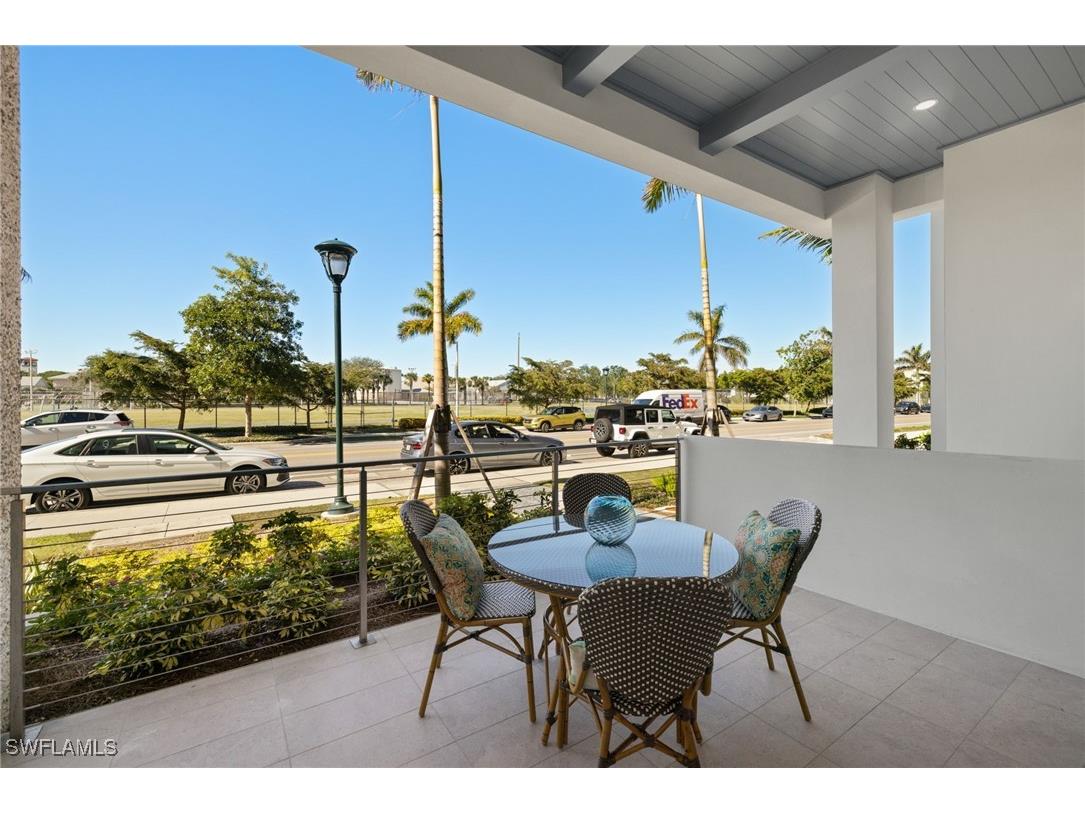 201 8th St S #104 Naples FL 34113 225033622 image24
