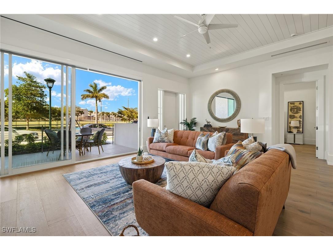 201 8th St S #104 Naples FL 34113 225033622 image6