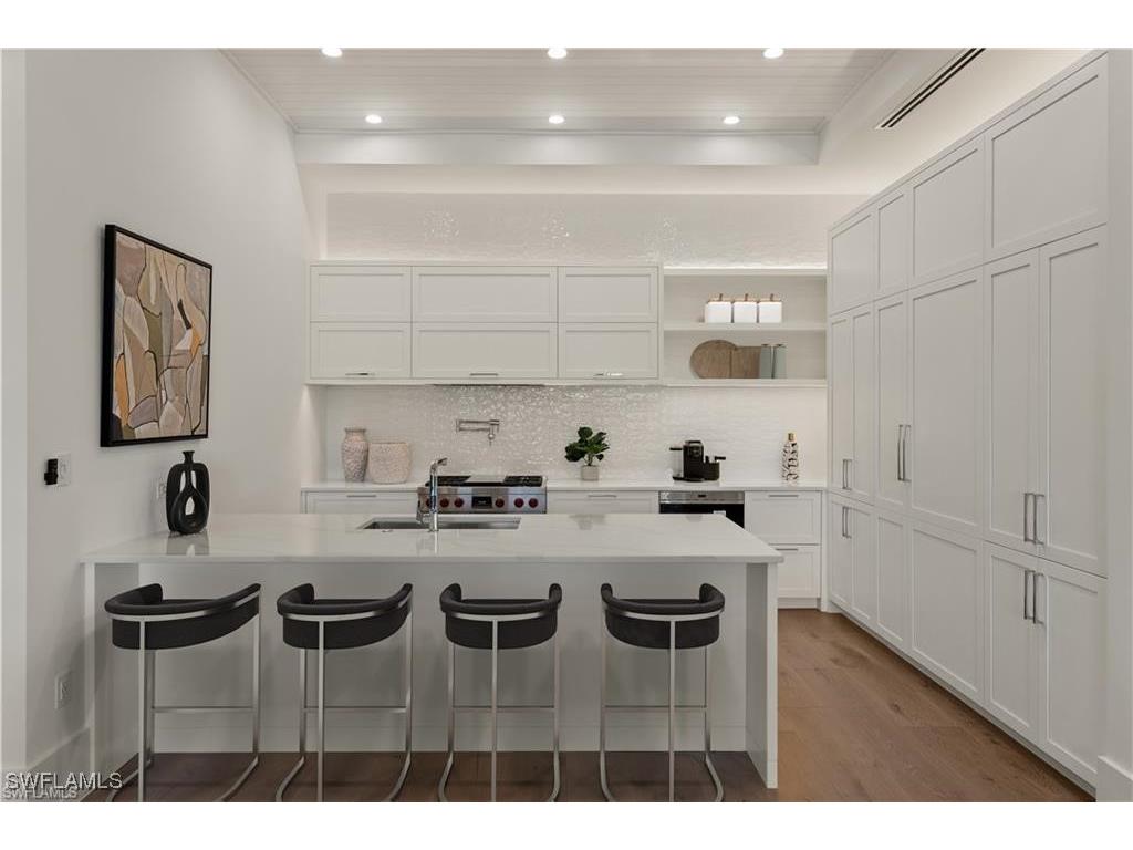 201 8th St S #104 Naples FL 34113 225033622 image9