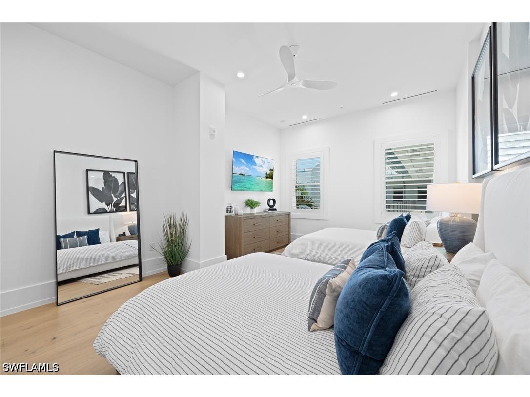 201 8th St S #310 Naples FL 34102 226018539 image19