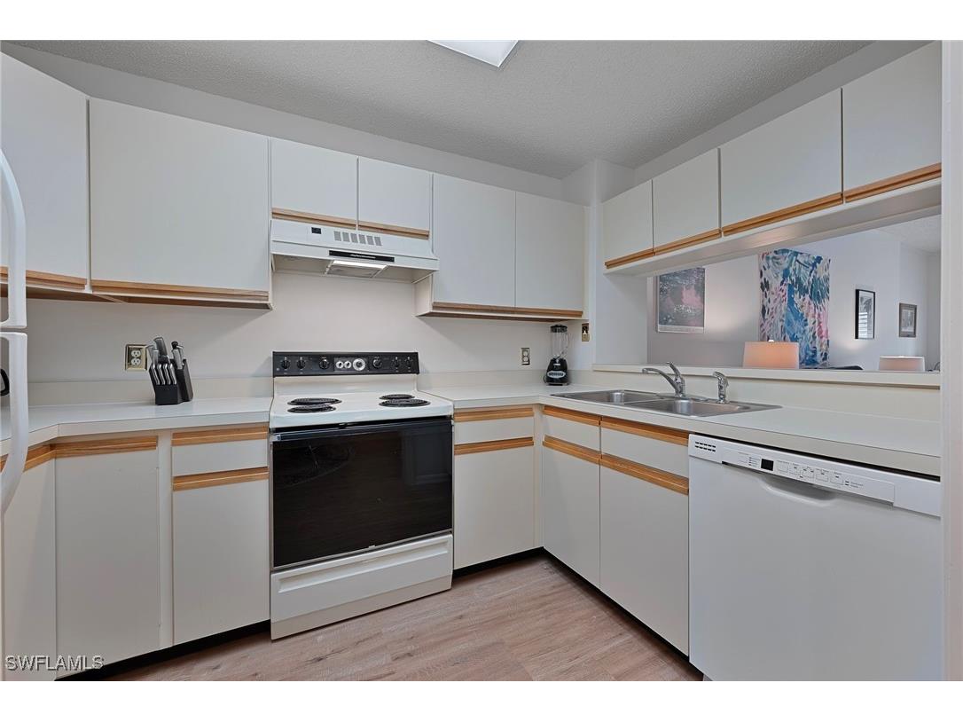 201 Arbor Lake Drive #2-205 Naples FL 34110 225069217 image8