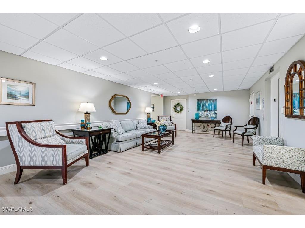 201 Arbor Lake Drive #2-404 Naples FL 34110 225013095 image37