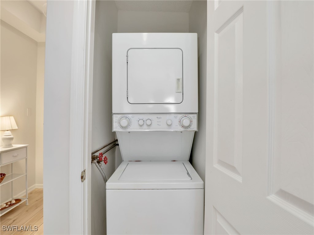 201 Arbor Lake Drive #406 Naples FL 34110 225064578 image20