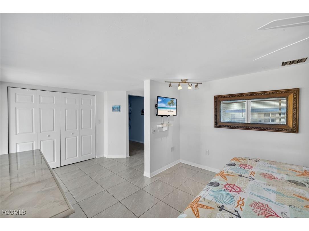 201 Miramar Street Fort Myers Beach FL 33931 2025025097 image15