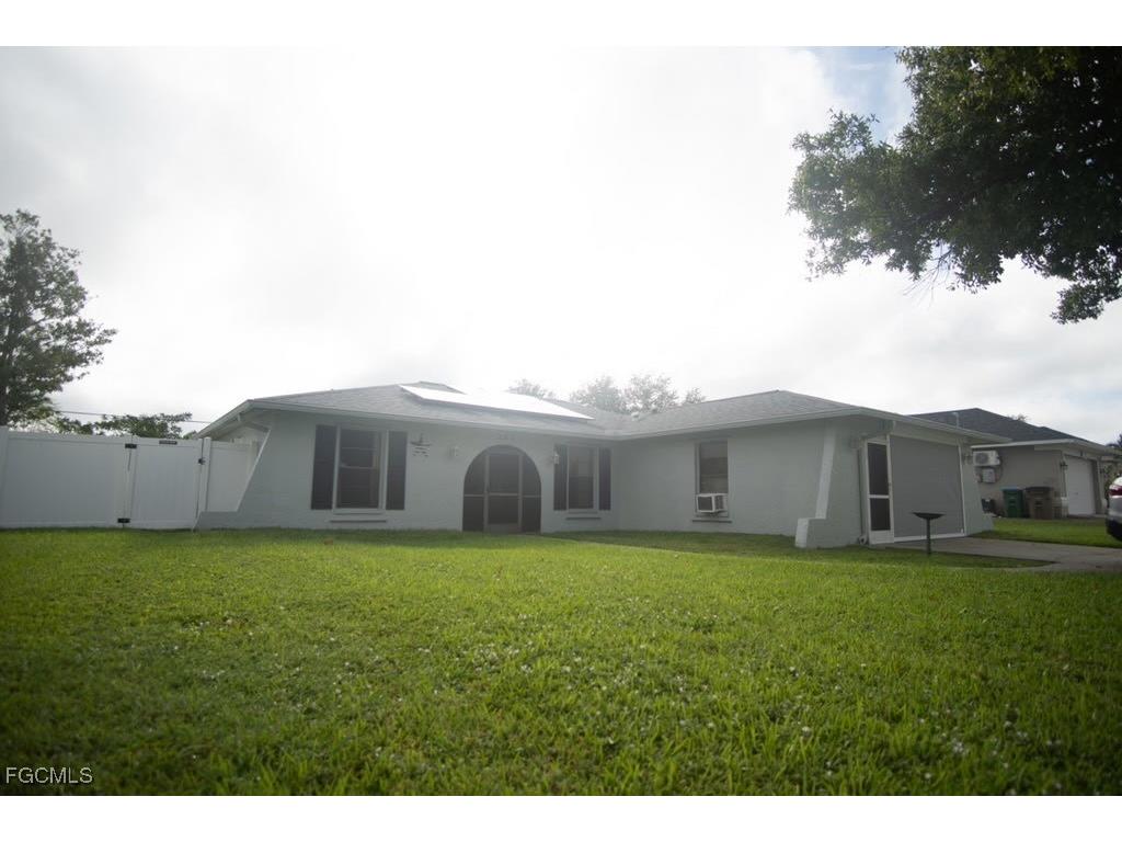 201 NE 11th Place Cape Coral FL 33909 2025009315 image2
