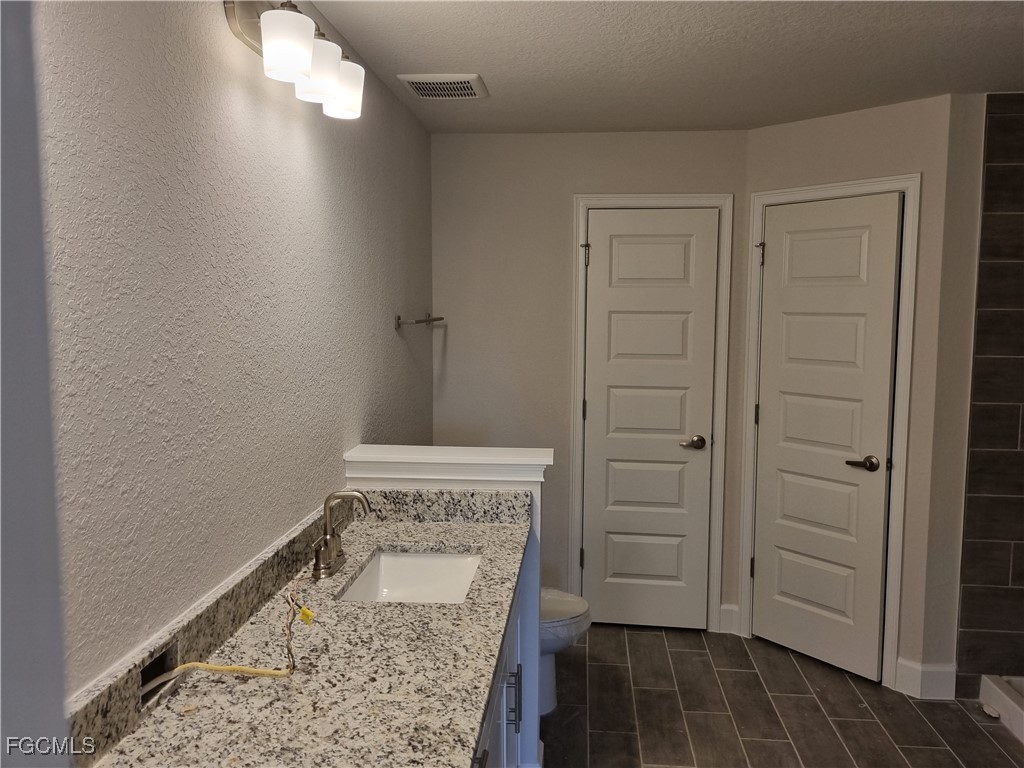 201 NW 9th Terrace Cape Coral FL 33993 225032695 image11