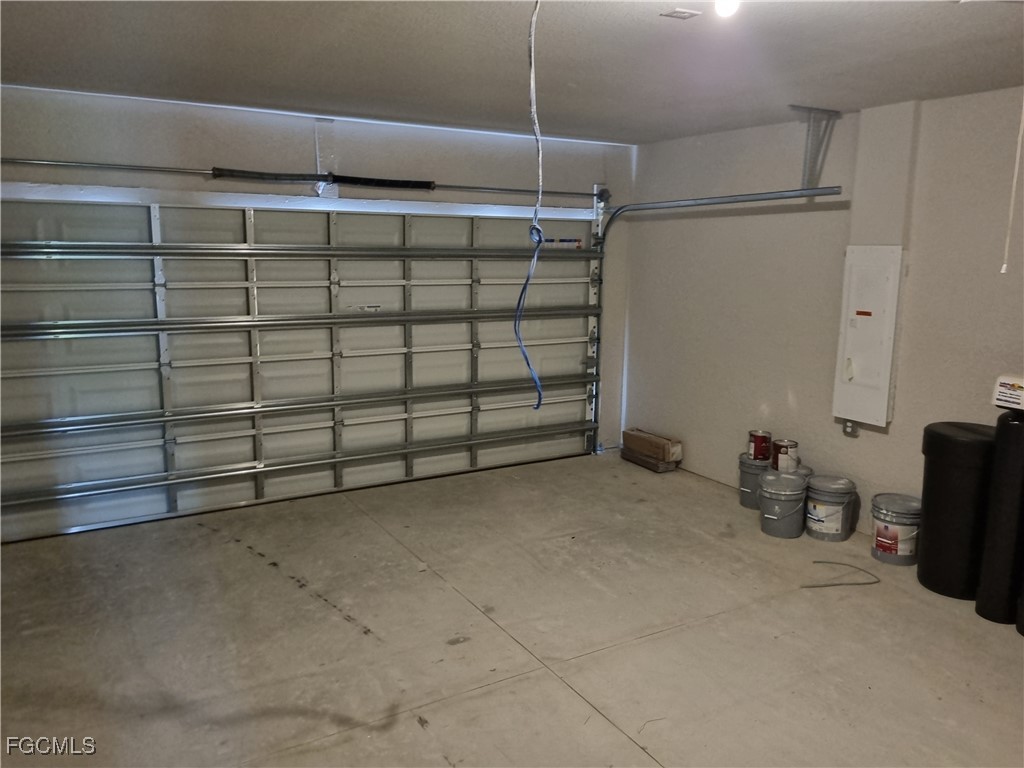 201 NW 9th Terrace Cape Coral FL 33993 225032695 image12