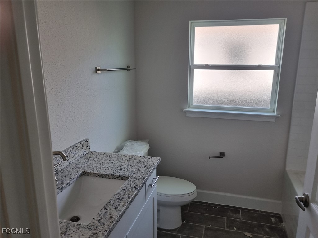 201 NW 9th Terrace Cape Coral FL 33993 225032695 image15