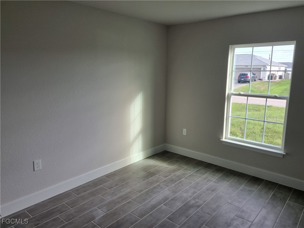 201 NW 9th Terrace Cape Coral FL 33993 225032695 image17