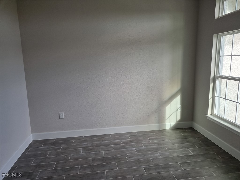 201 NW 9th Terrace Cape Coral FL 33993 225032695 image5