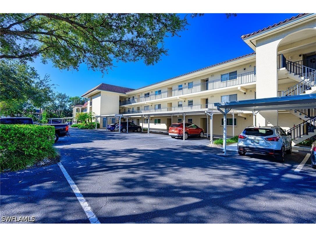 201 Quail Forest Boulevard #103 Naples FL 34105 226020349 image2