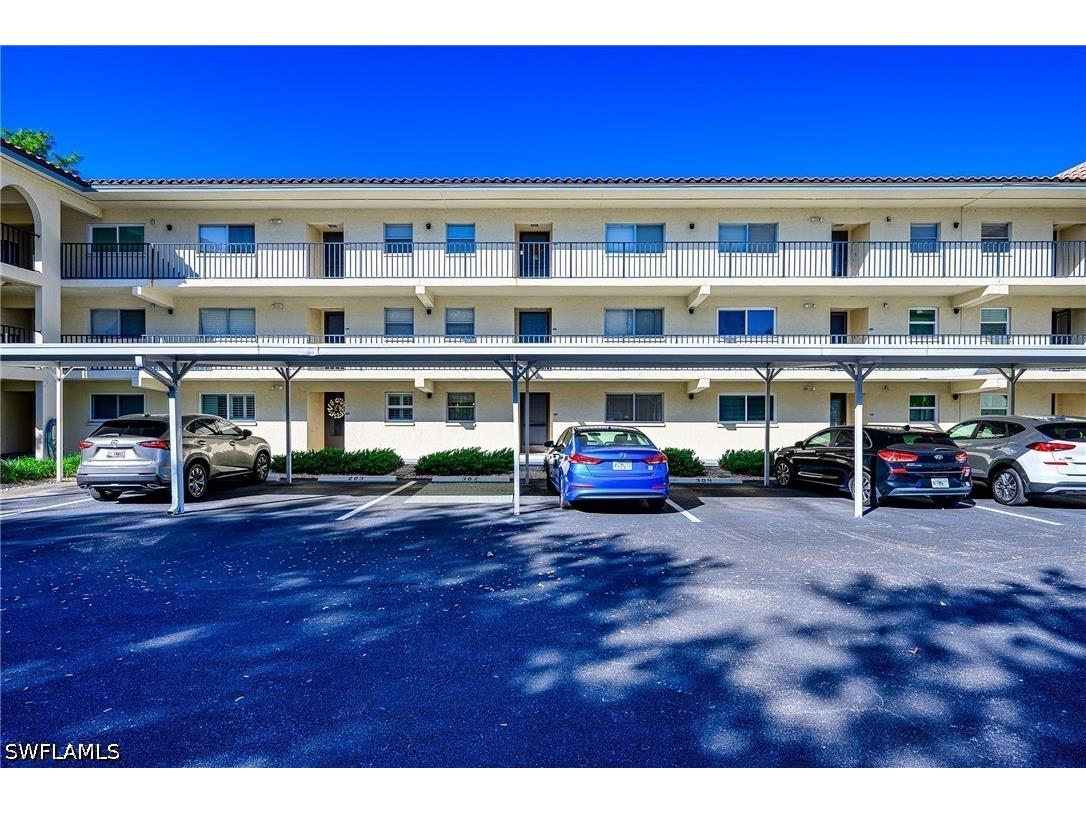 201 Quail Forest Boulevard #103 Naples FL 34105 226020349 image3