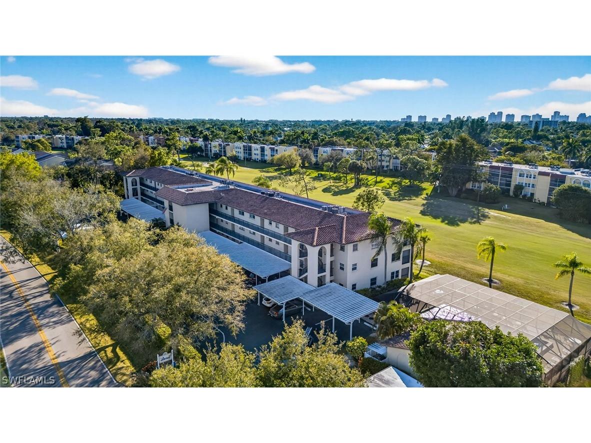 201 Quail Forest Boulevard #109 Naples FL 34105 226009006 image2