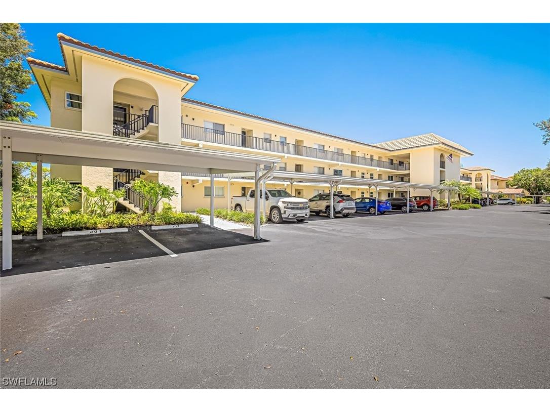 201 Quail Forest Boulevard #202 Naples FL 34105 223035307 image1