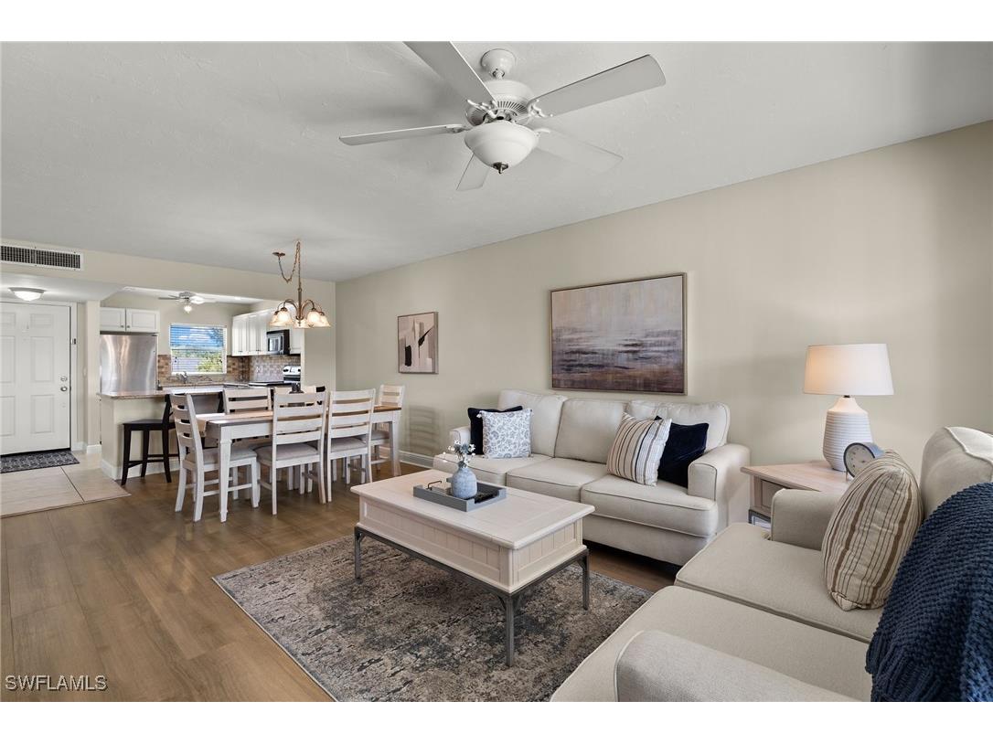 201 Quail Forest Boulevard E #309 Naples FL 34105 225026410 image1