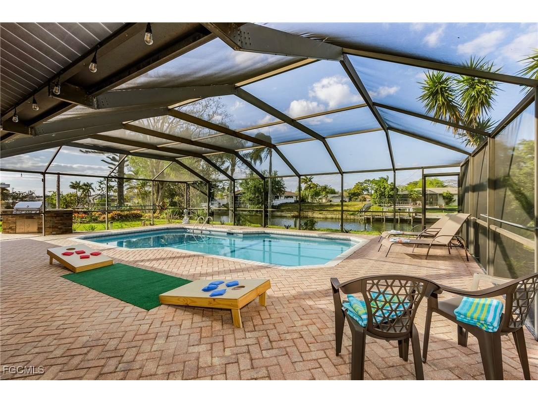 201 SE 28th Terrace Cape Coral FL 33904 2025010086 image1