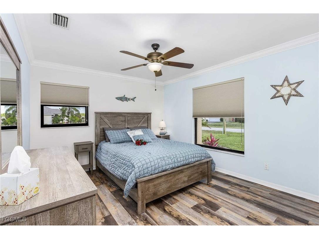 201 SE 28th Terrace Cape Coral FL 33904 2025010086 image12