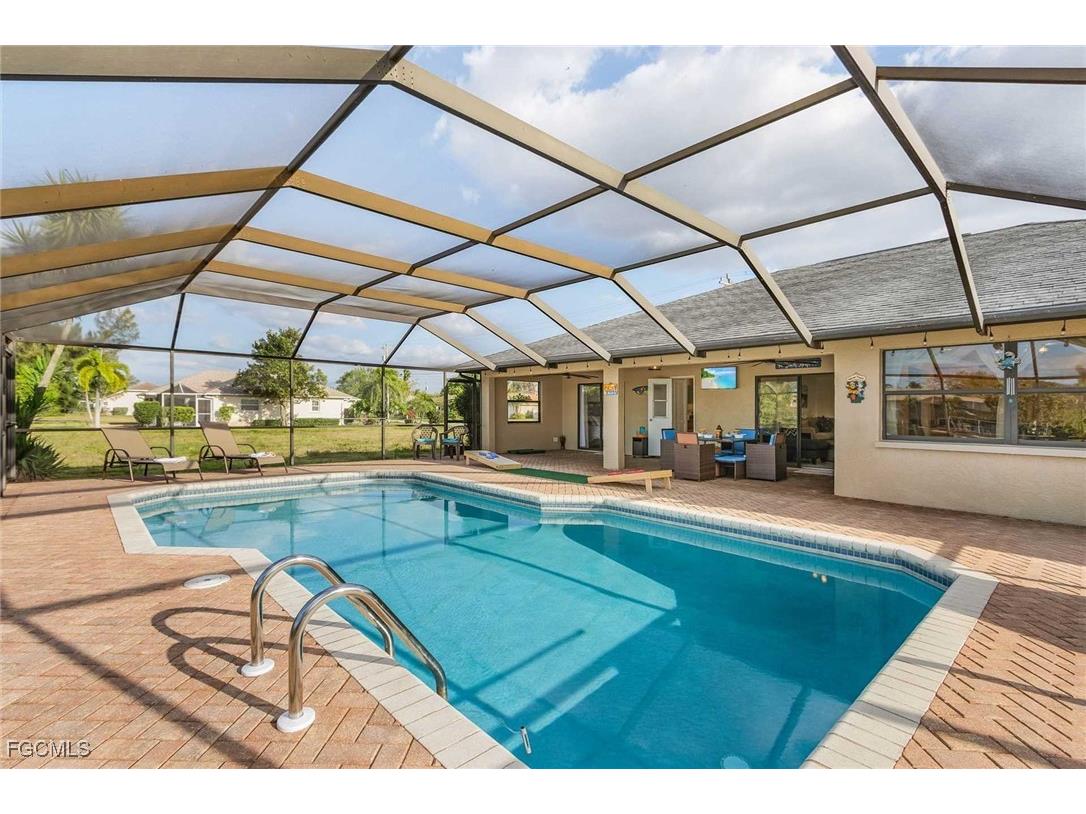 201 SE 28th Terrace Cape Coral FL 33904 2025010086 image16