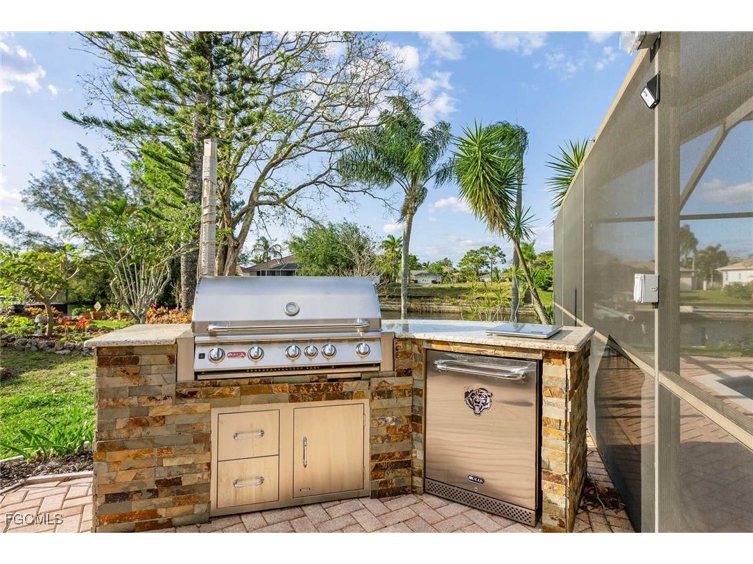 201 SE 28th Terrace Cape Coral FL 33904 2025010086 image19