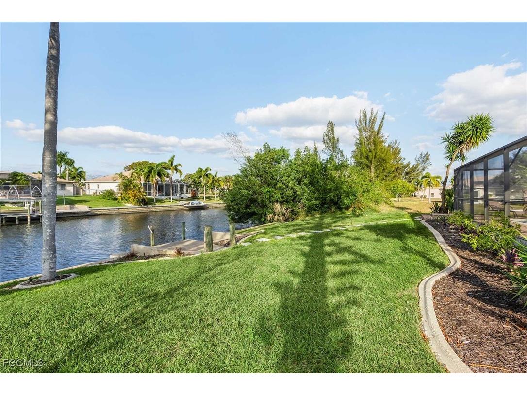 201 SE 28th Terrace Cape Coral FL 33904 2025010086 image27