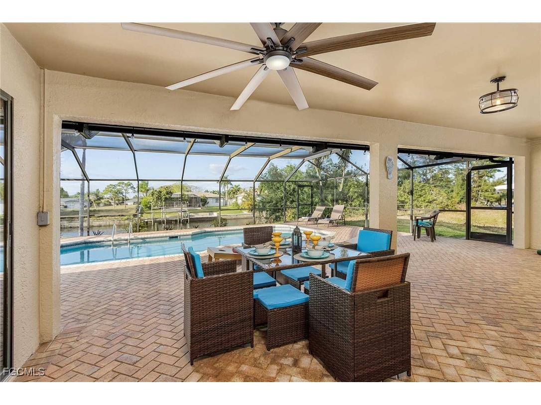 201 SE 28th Terrace Cape Coral FL 33904 2025010086 image3