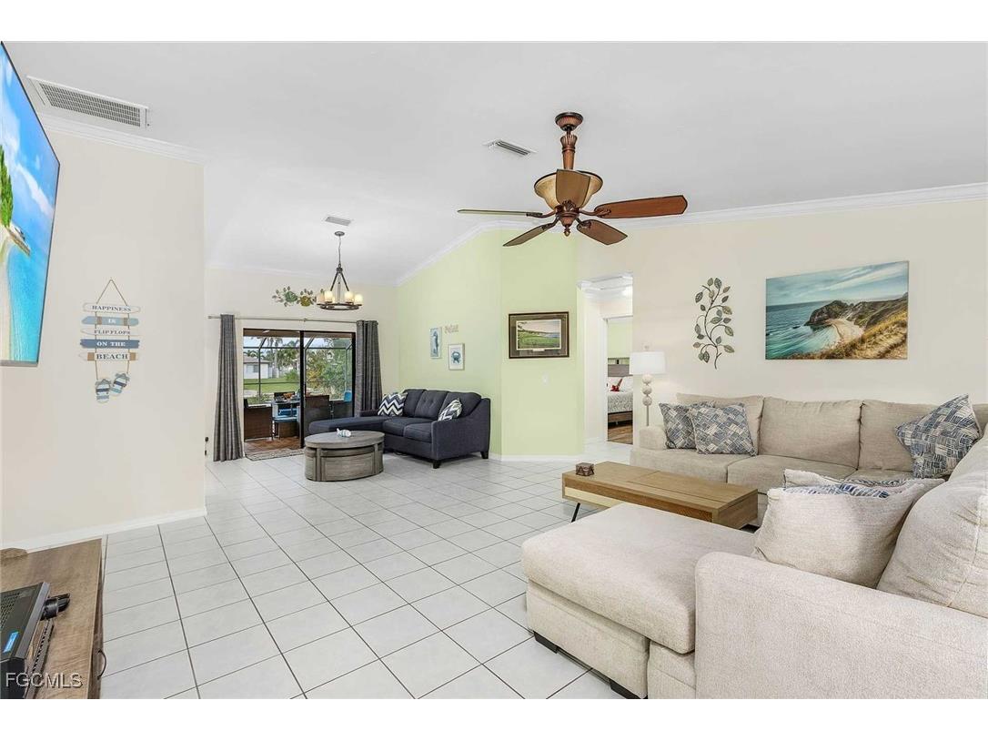 201 SE 28th Terrace Cape Coral FL 33904 2025010086 image6