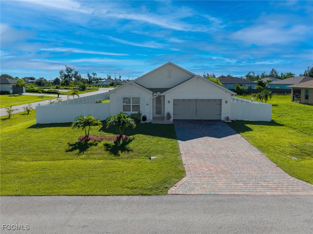 201 SW 24th Place Cape Coral FL 33991 2025000620 image1