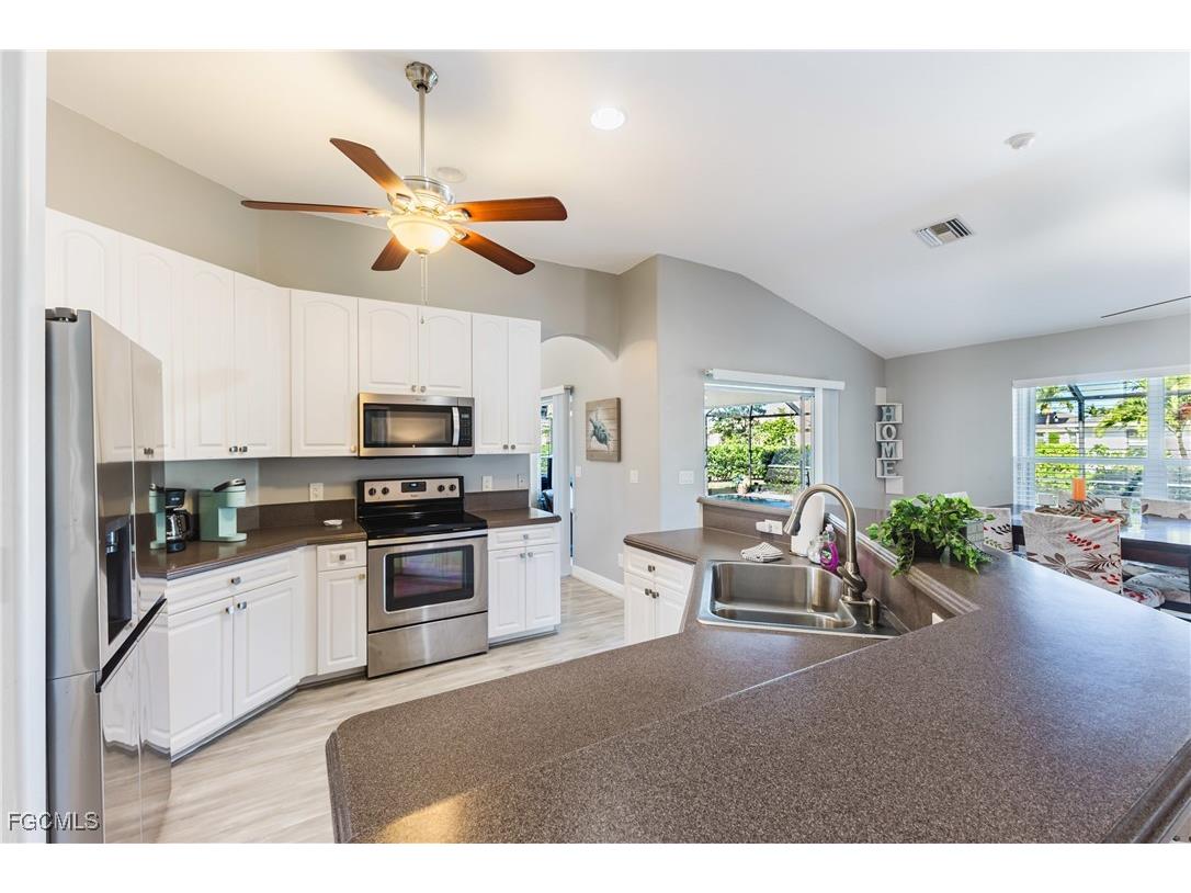 201 SW 35th Street Cape Coral FL 33914 2025024395 image14