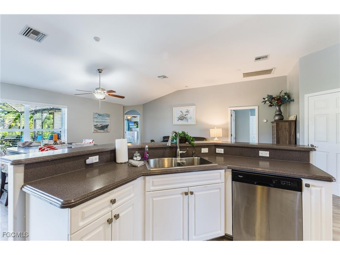 201 SW 35th Street Cape Coral FL 33914 2025024395 image16