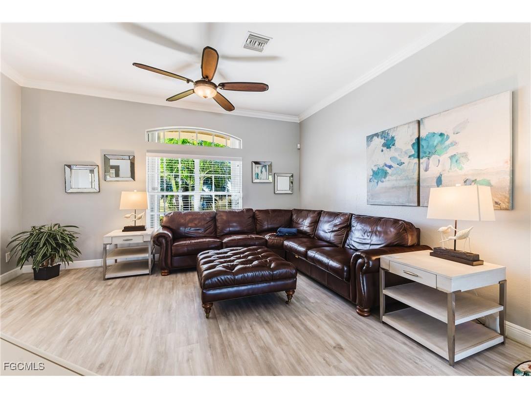 201 SW 35th Street Cape Coral FL 33914 2025024395 image8