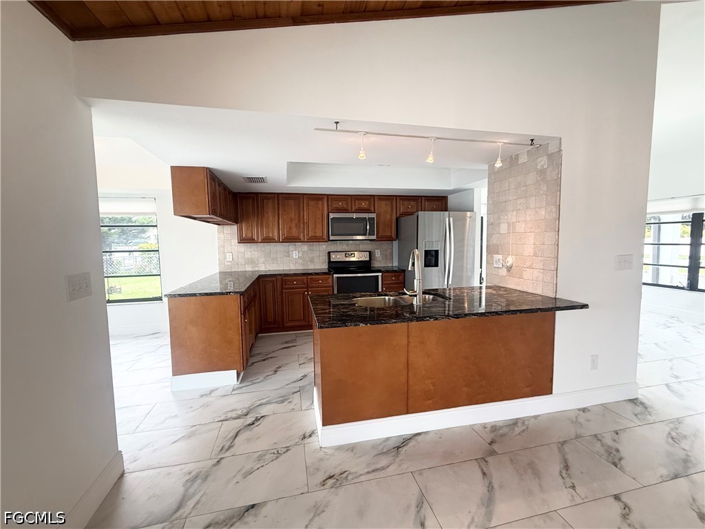 201 SW 8th Street Cape Coral FL 33991 2026024929 image9